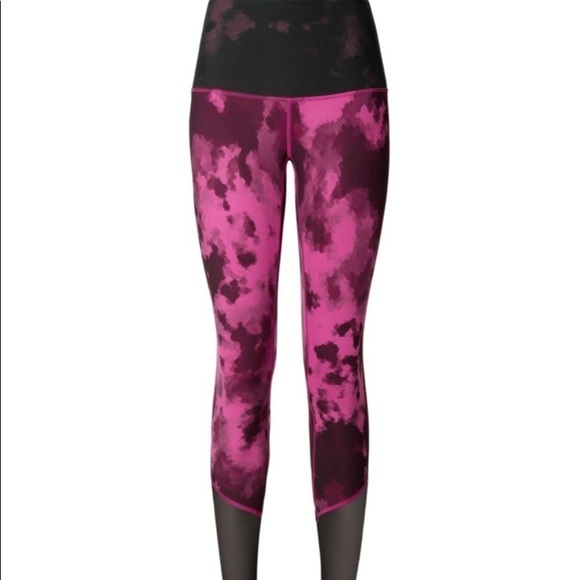 Lululemon Sweaty Endeavor Tight size 6 Pink/Black - Picture 1 of 16
